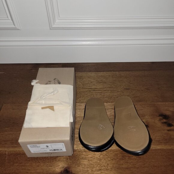 Beeks Puffbird Sandal - Picture 2 of 2